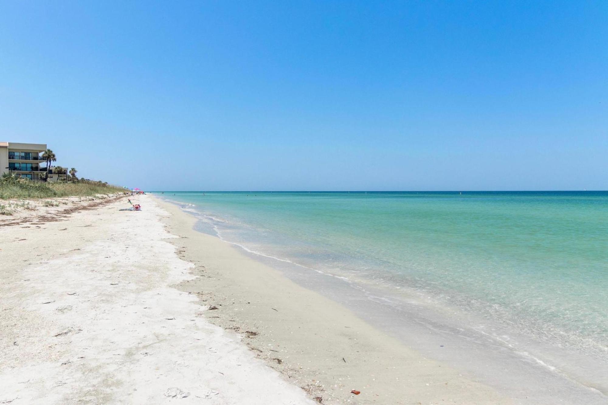 Beach Oasis - No Storm Damage & Guest Ready! Come Enjoy The Heated Pool & Relax At The Beach! Clearwater Beach Exteriér fotografie